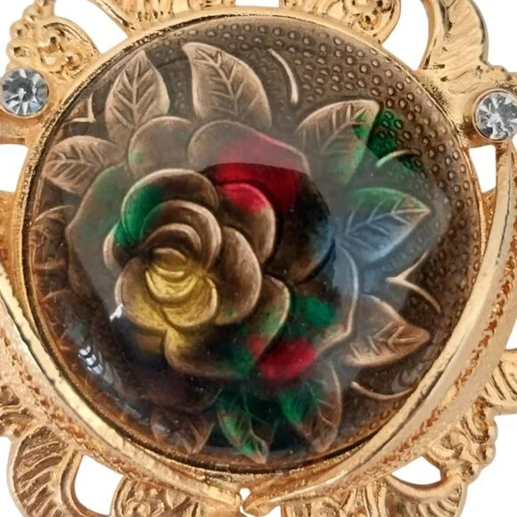 Vintage Round Brooch Gold Tone Filigree With Rose Inset and Rhinestones Like New - Picture 4 of 6
